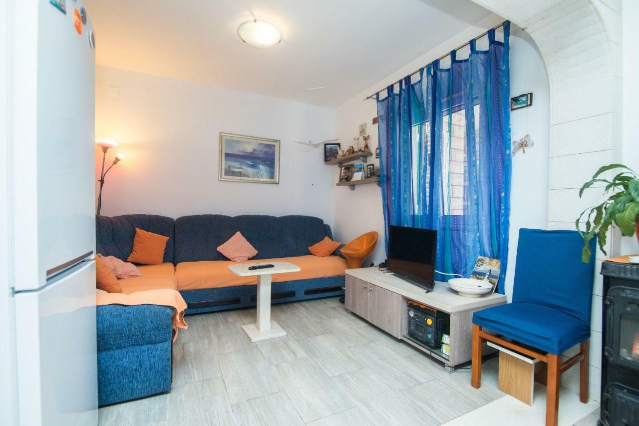 Apartments Jakov Mirce Exterior foto